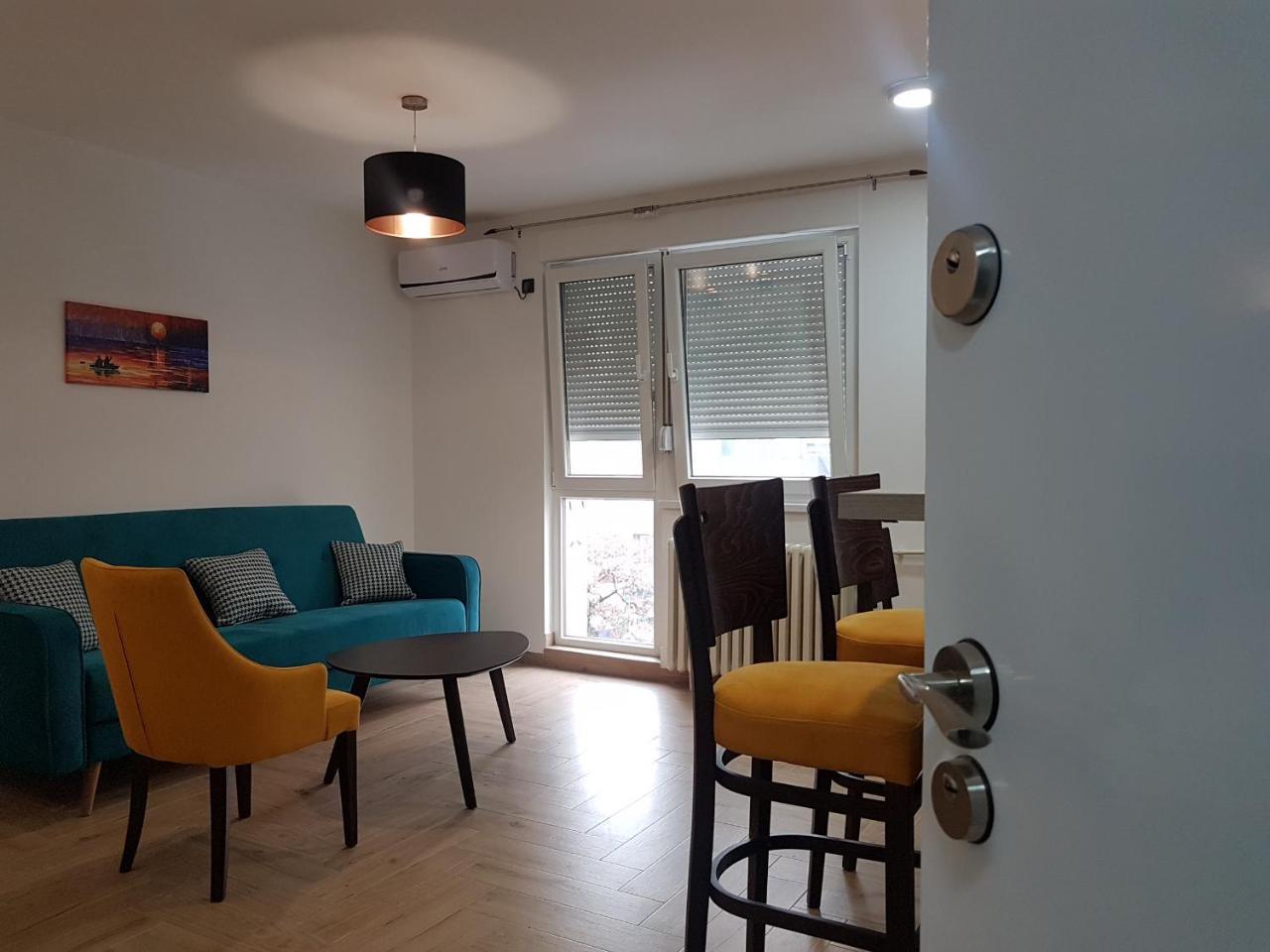Apartman Simic 2 Valjevo Ngoại thất bức ảnh