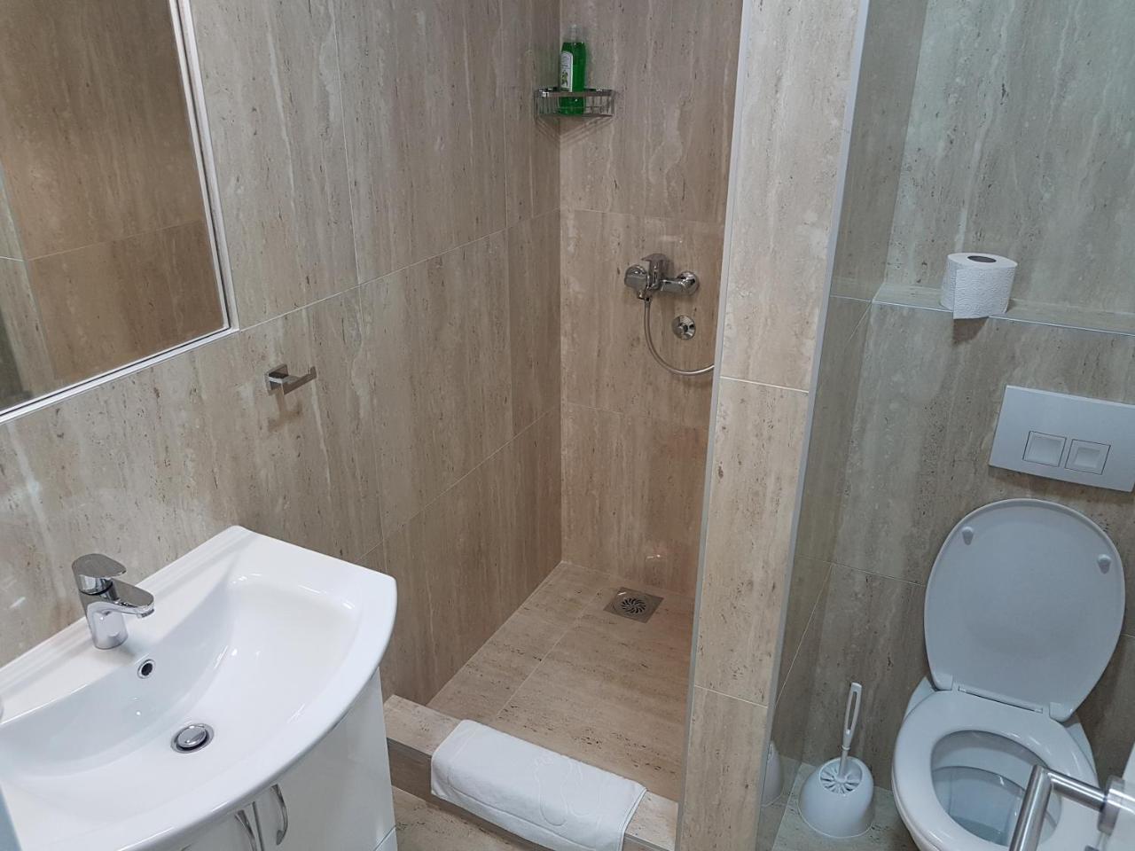 Apartman Simic 2 Valjevo Ngoại thất bức ảnh