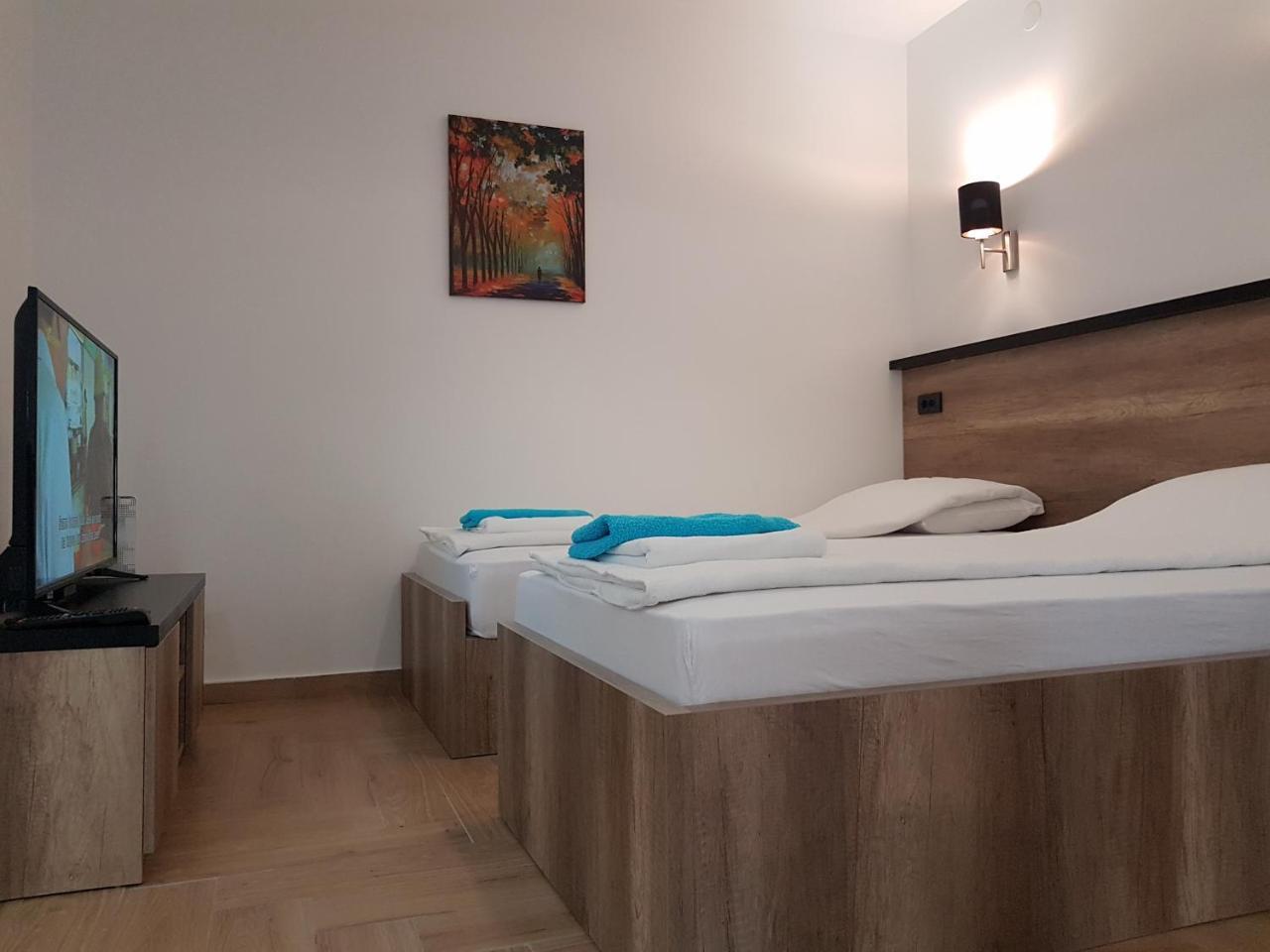 Apartman Simic 2 Valjevo Ngoại thất bức ảnh