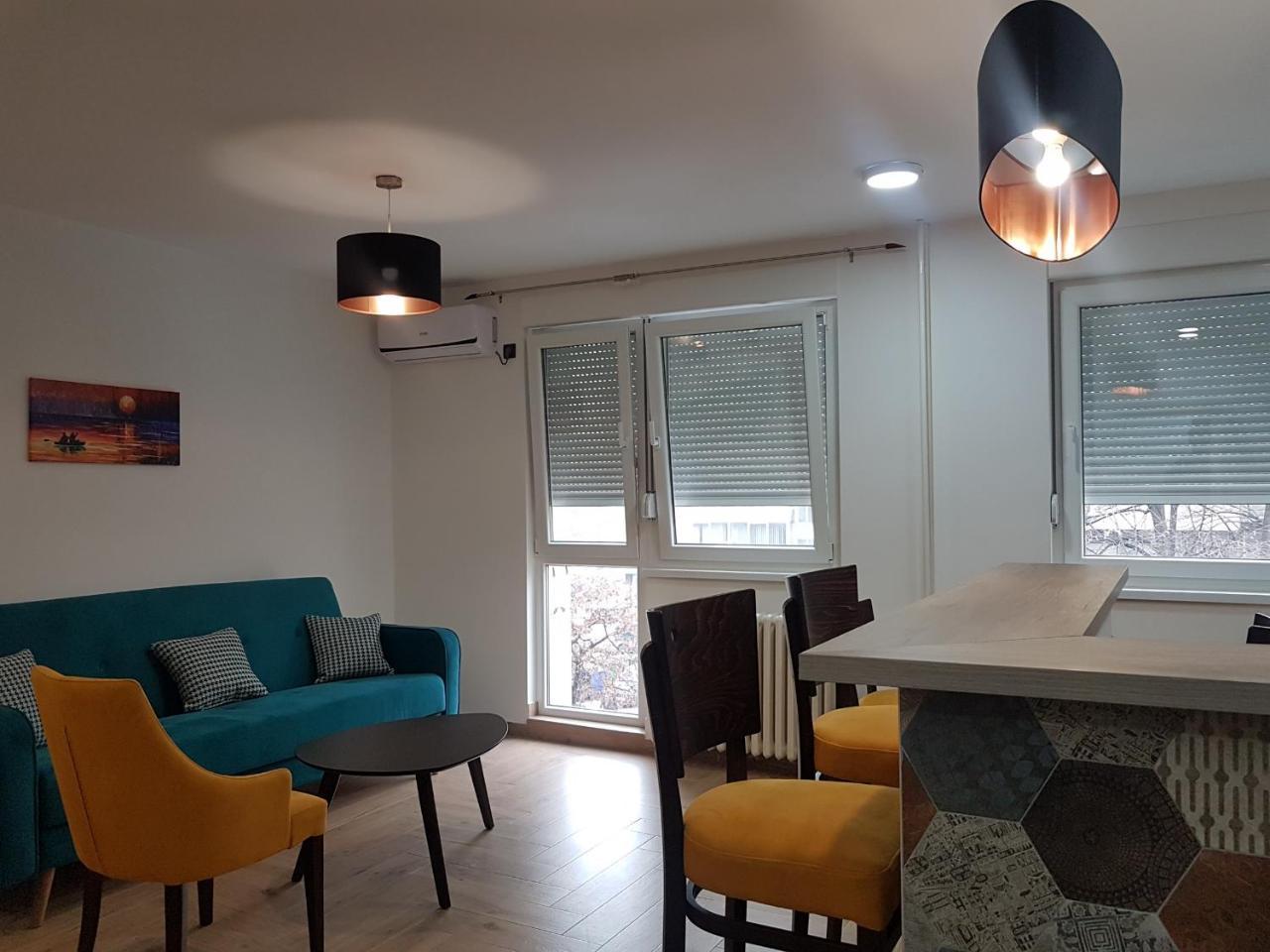 Apartman Simic 2 Valjevo Ngoại thất bức ảnh