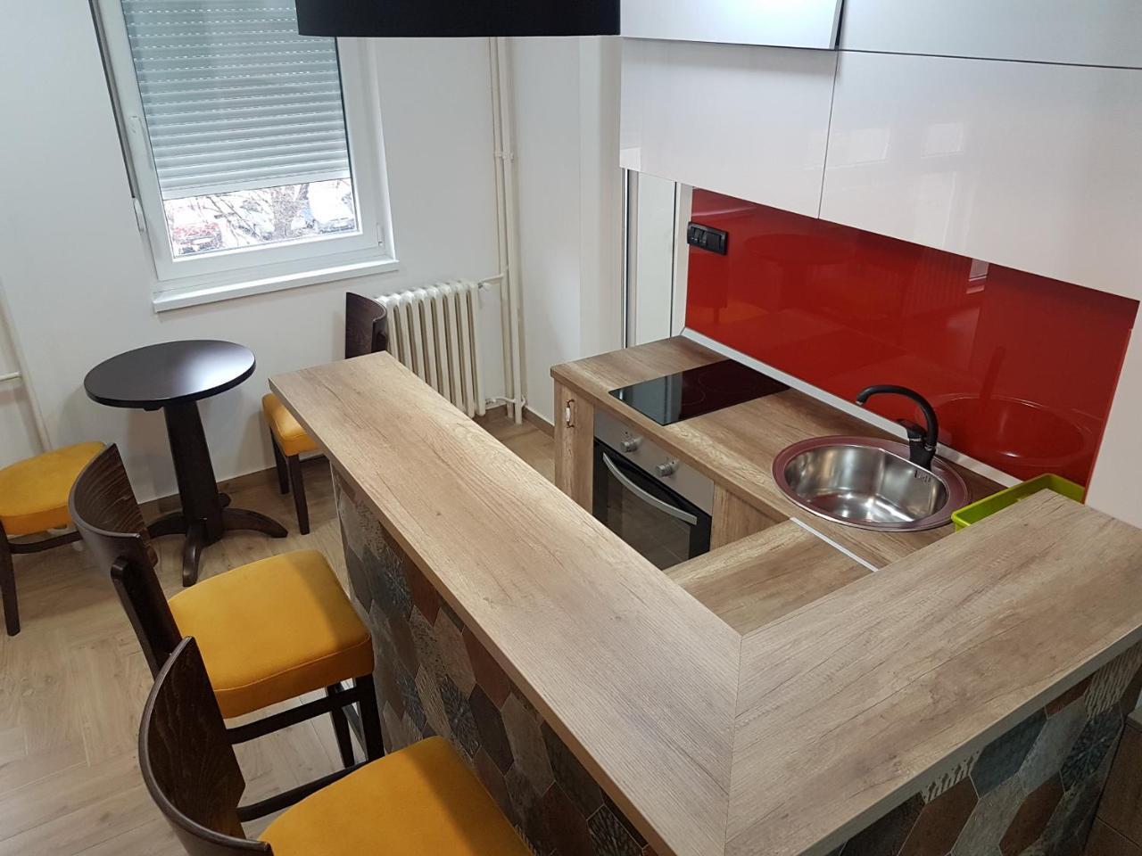 Apartman Simic 2 Valjevo Ngoại thất bức ảnh