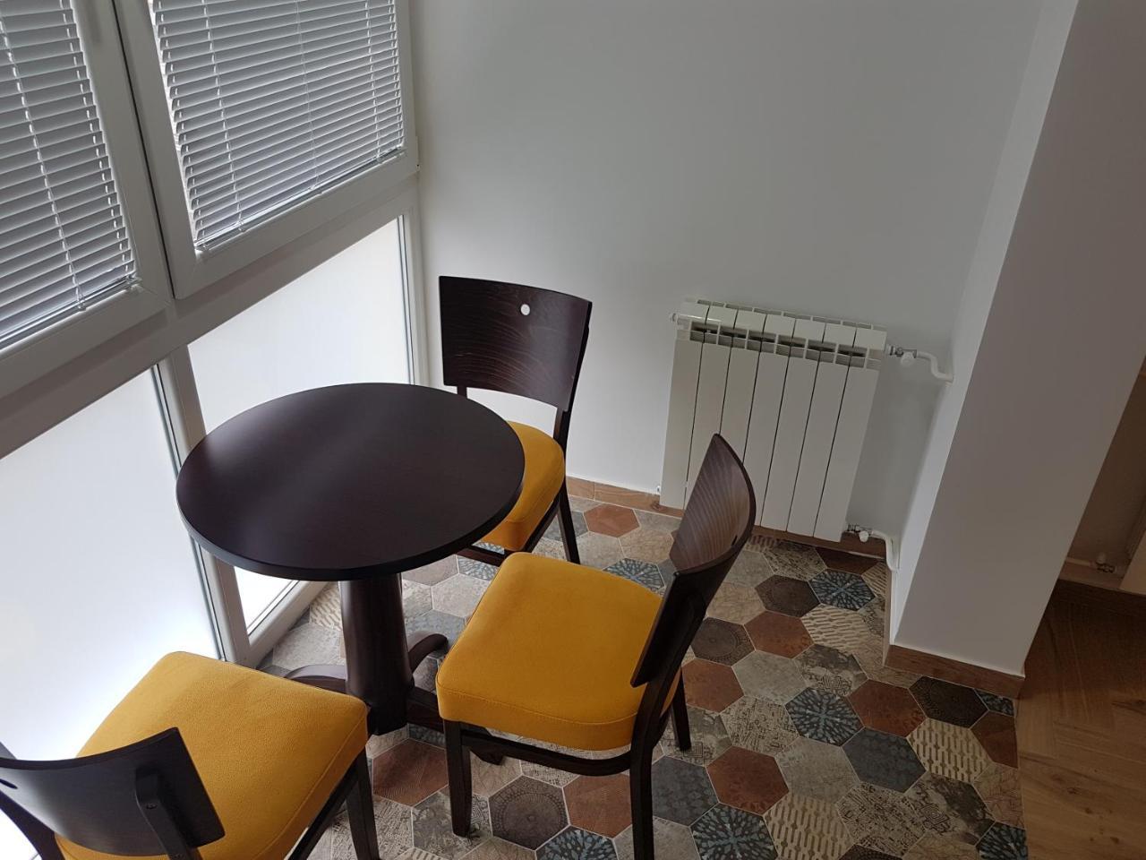 Apartman Simic 2 Valjevo Ngoại thất bức ảnh